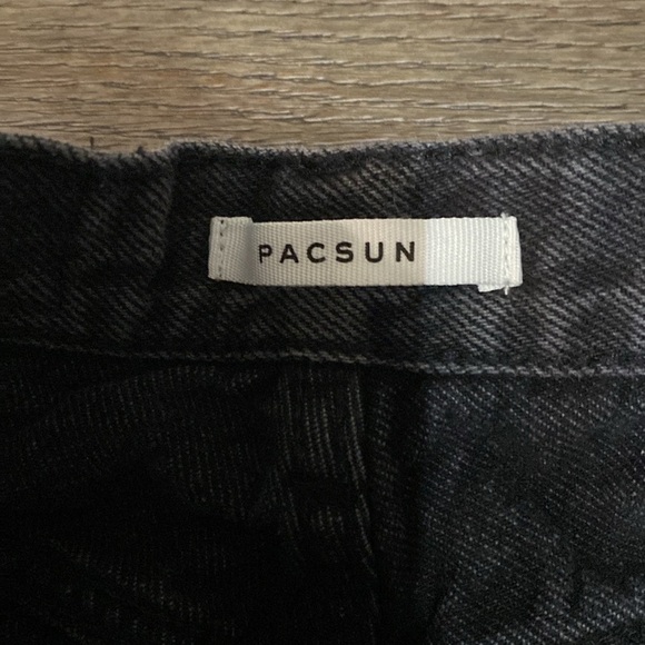 Womens NWOT PacSun Eco Black Distressed Dad Jeans | Size 26 - Picture 8 of 11